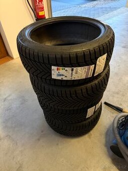 Sada zimních pneu Michelin 205/45 R17