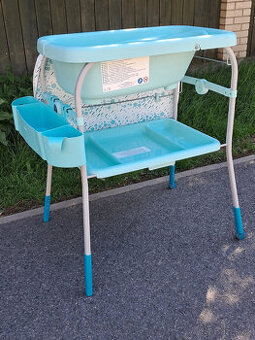 Přebalovací pult kombinovaný s vaničnou, skládací