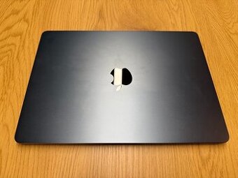 Apple MacBook Air M3 13,6" / 8GB / 256GB temně inkoustová