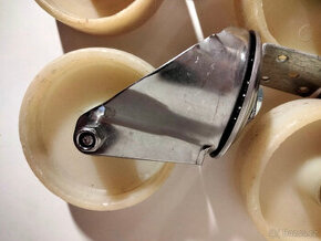 Otočná kolečka 90 mm, Vidlice vyrobena z ocelového výlisku