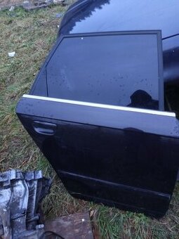 Dveře Audi A4B7 LZ9X Avant