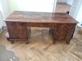 Starožitný nábytek