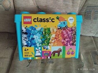 Lego Classic 11038 - box s kostkami