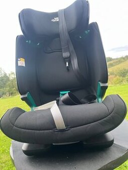 Britax Römer Advansafix IV M