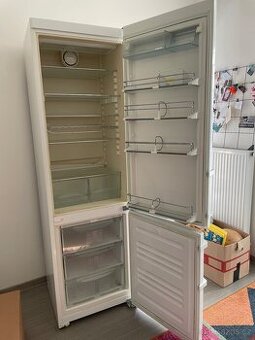 Lednice Liebherr- za odvoz