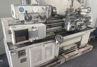 Soustruh hrotový SV 18 RA/750