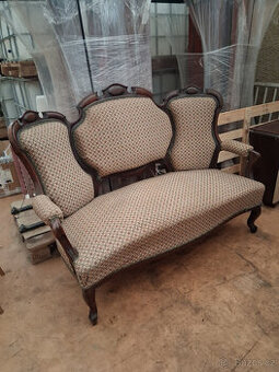 Starožitná sofa , pohovka ve stylu Rokoko
