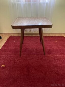 prodám konferenční stolek