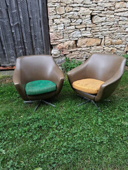 2ks retro křesla - Klubovky - závody UP Praha