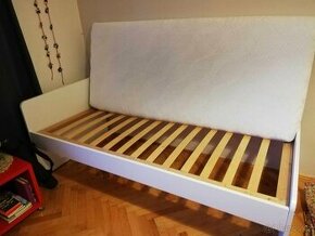 postel s matrací - 1