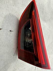 Mazda CX3, pravé zadní světlo, kuft