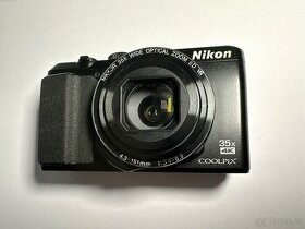 Nikon Coolpix A900 - vadný objektiv