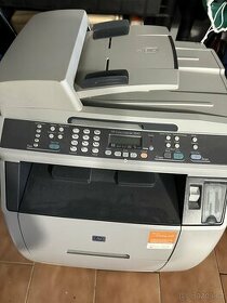 prodam tiskarnu HP Color LaserJet 2840