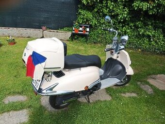 Skůtr Luky Znen Retro 125ccm - najeto 832km - jako nový - 1