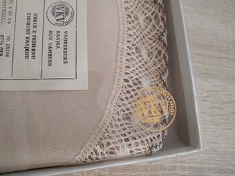 Retro ubrus Vamberecká krajka