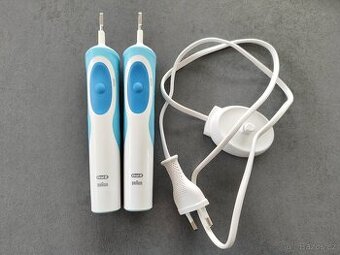 Elektrický zubní kartáček Oral B - 2 ks