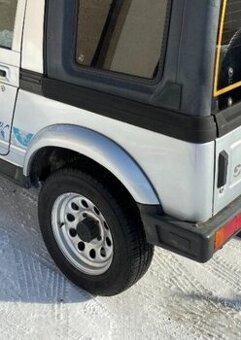 Lem Suzuki Samurai.