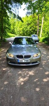 Bmw e93 330i