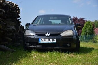 Prodám vw golf 5 1.6 fsi 85 kw na díly nebo kutila