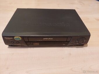 VCR VHS kazetový přehrávač Panasonic NV-SD420