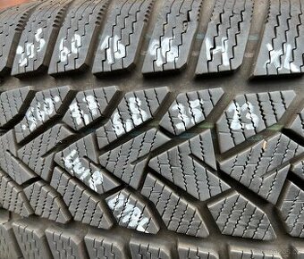 205/60 R16 96H XL zimní pneumatiky Uniroyal (3523)