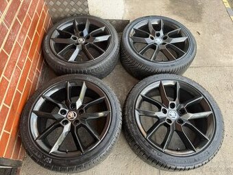 Alu 18" 5x112 škoda GEMINI Black O3 RS zimní 70%TOP