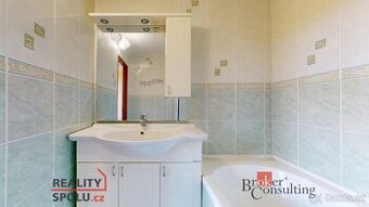 Převod dr. podílu, byty/2+1, 60.8 m2, Pod Břízami 5233, 4300