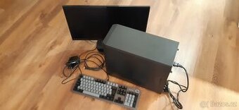 Osobní počítač vhodný pro školní práci a základní hraní