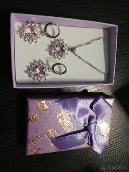 Nabízím krásně stříbrné sady