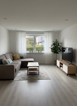 Pronajem bytu 4+1 120m2 HRONOV - ZBECNIK