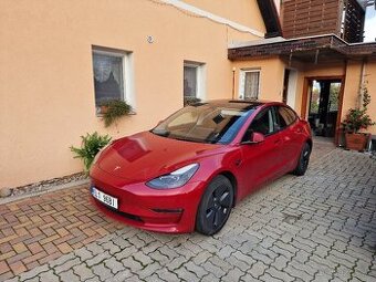 Tesla 3 longrange 2021
