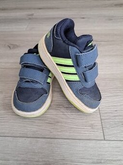 Dětska obuv Adidas vel. 21