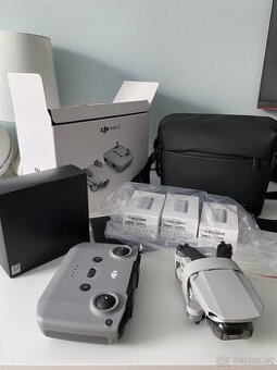 DJI Mini 2 Fly More Combo – jako nový, plně funkční