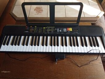 Klavesy Yamaha