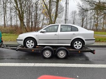 Škoda Octavia levé a pravé zadní dveře +jiné ND