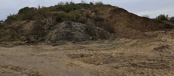 Žlutá hlína za odvoz