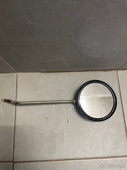 Moto zpětné zrcátko