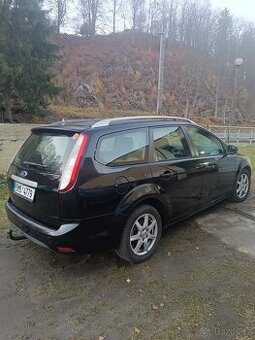 Ford focus 1.6 16v 74 kw LPG