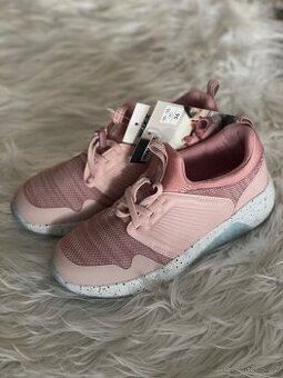 Nové tenisky vel 36