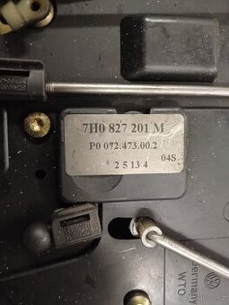 Zamek dveří Volkswagen Transporter T5