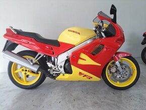 Honda VFR 750F