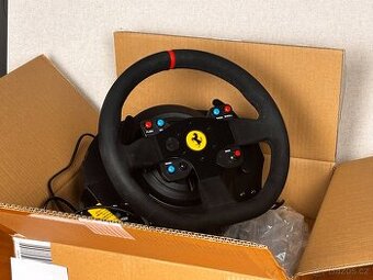 Thrustmaster T300 Ferrari Integral Racing Wheel Alcantara Ed - 1