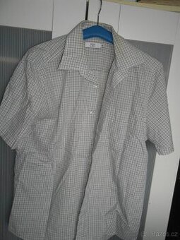 Světlá s drobnou kostkou