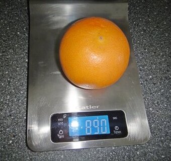 ELEKTRONICKA  DIGITALNI  VAHA