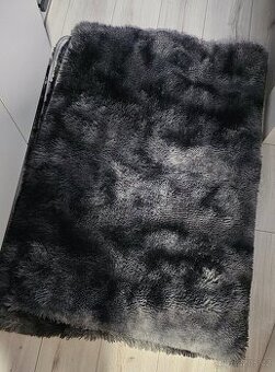 Plyšový koberec 160×230 cm – pratelný, měkký