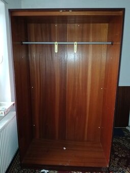 Šatní skříň