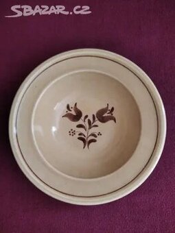 TALÍŘ OKRASNÝ, závěsný - značená keramika.