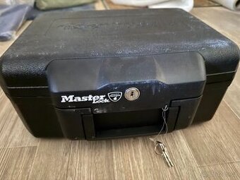 Ohnivzdorný bezpečnostní kufr Master Lock L1200 - 1