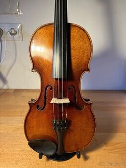 Staré housle V. Kunc cca 1930 - seřízené