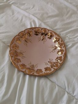 Mísa z růžového porcelánu